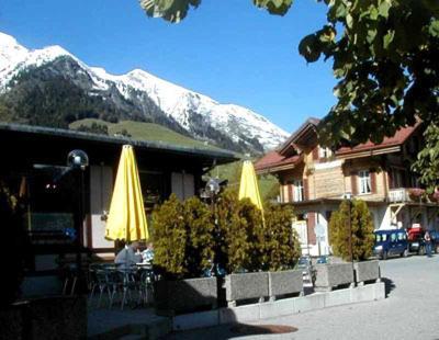 Hôtel-Buffet de la Gare Chateau-d'Oex Exterior foto